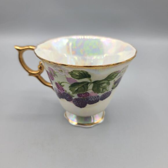 Vintage 1950's Tea Cup & Saucer Blackberry Design Ucagco June Iridescent - Picture 3 of 15